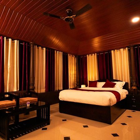 Arayathu Heritage Villa Resort Kottayam Bagian luar foto